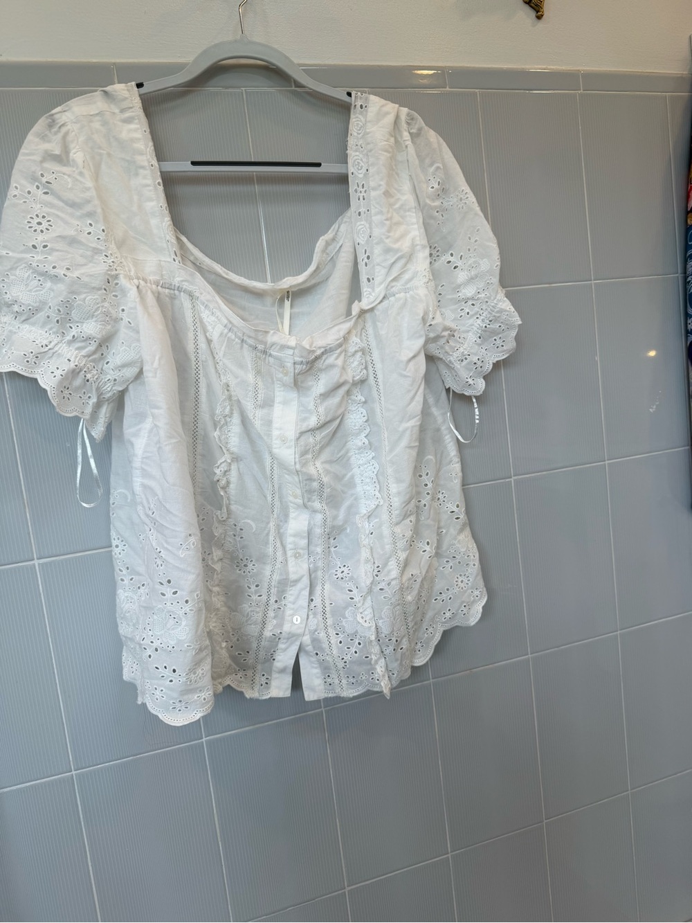 Anthropologie White Eyelet Button-Front Peasant Blouse